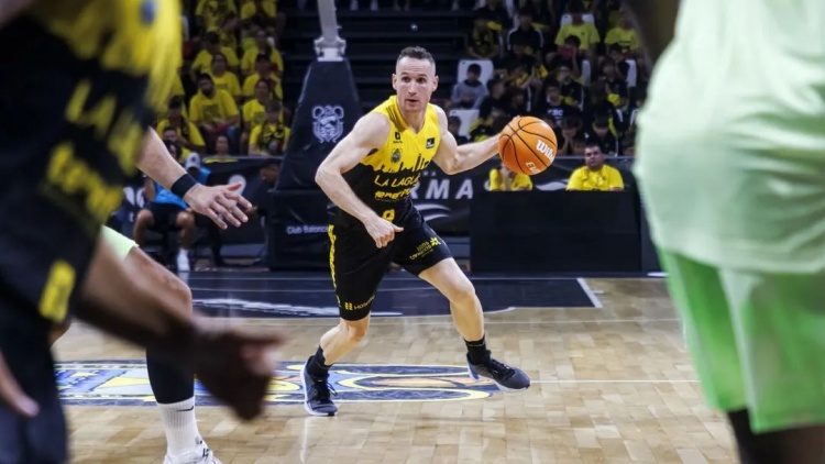  NBA初代老六，42歲進(jìn)入生涯巔峰？！