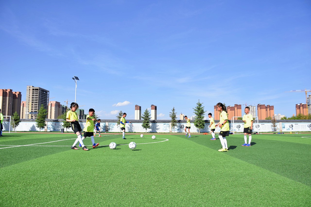  廣東省教育廳：全面落實中小學(xué)生每天校園體育不低于2小時