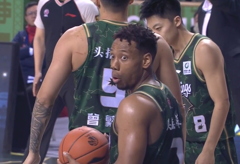  外線很準(zhǔn)！祝銘震6記三分拿下22分6籃板