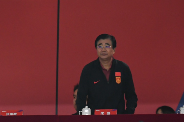  北青體育：宋凱、許基仁探班U20國青，將全程陪伴征戰(zhàn)U20亞洲杯